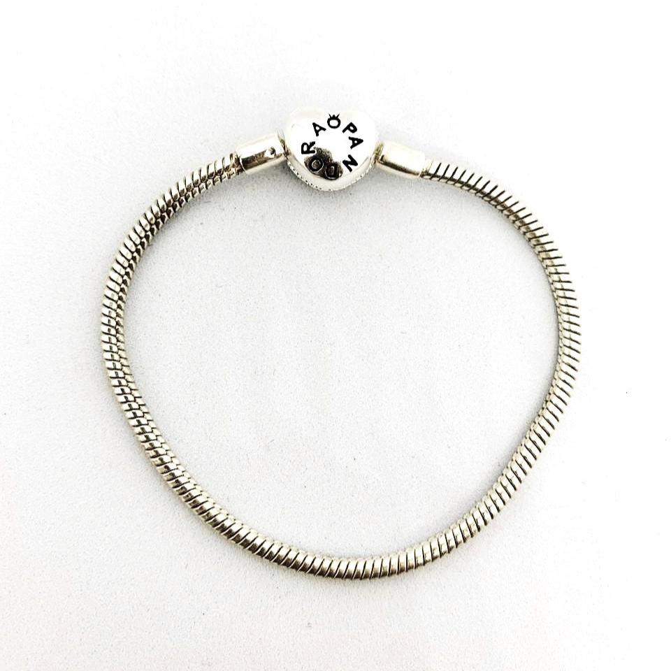 Berloqueira coração cravejado