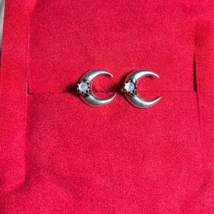 Brinco Lua com Pedra